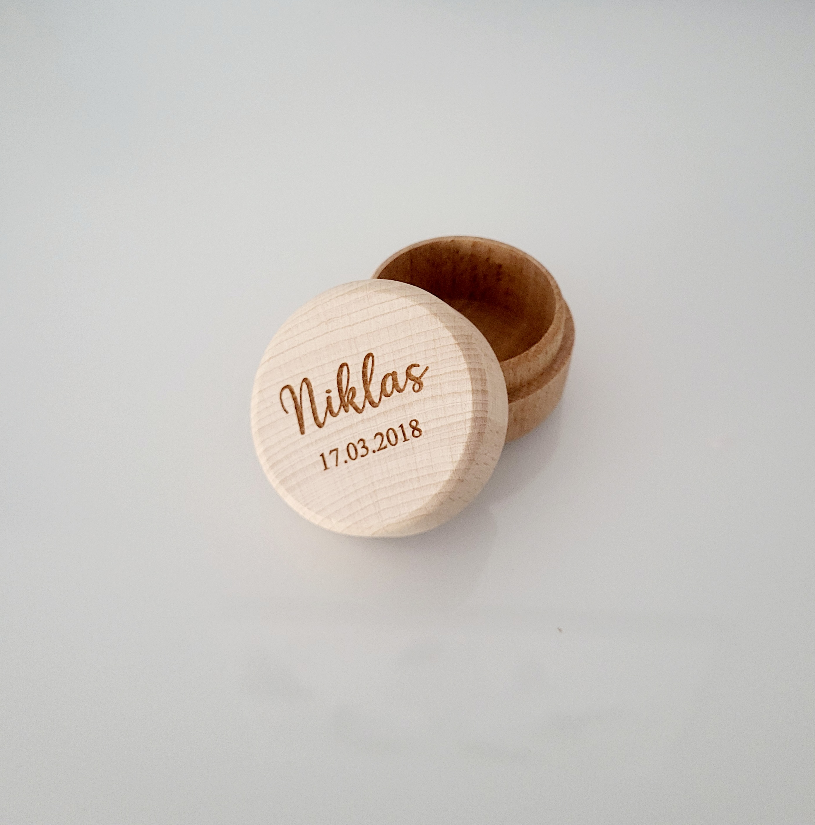 Milchzahn-Dose mit Wunschgravur Milchzahn-Dose mit Wunschgravur
