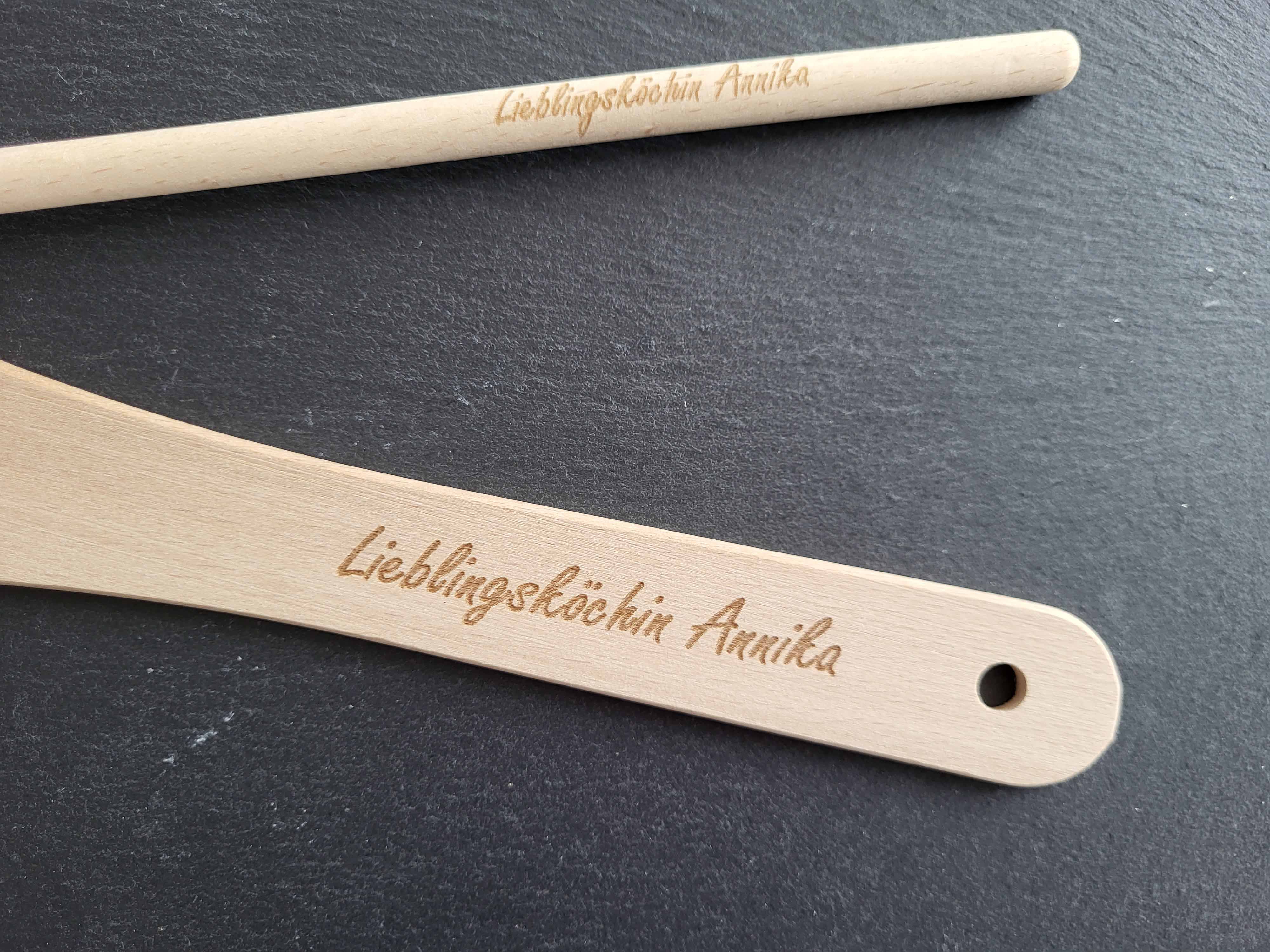 personalisierter Kochlöffel oder Pfannenwender mit Gravur, auch als Set möglich personalisierter Kochlöffel oder Pfannenwender mit Gravur, auch als Set möglich