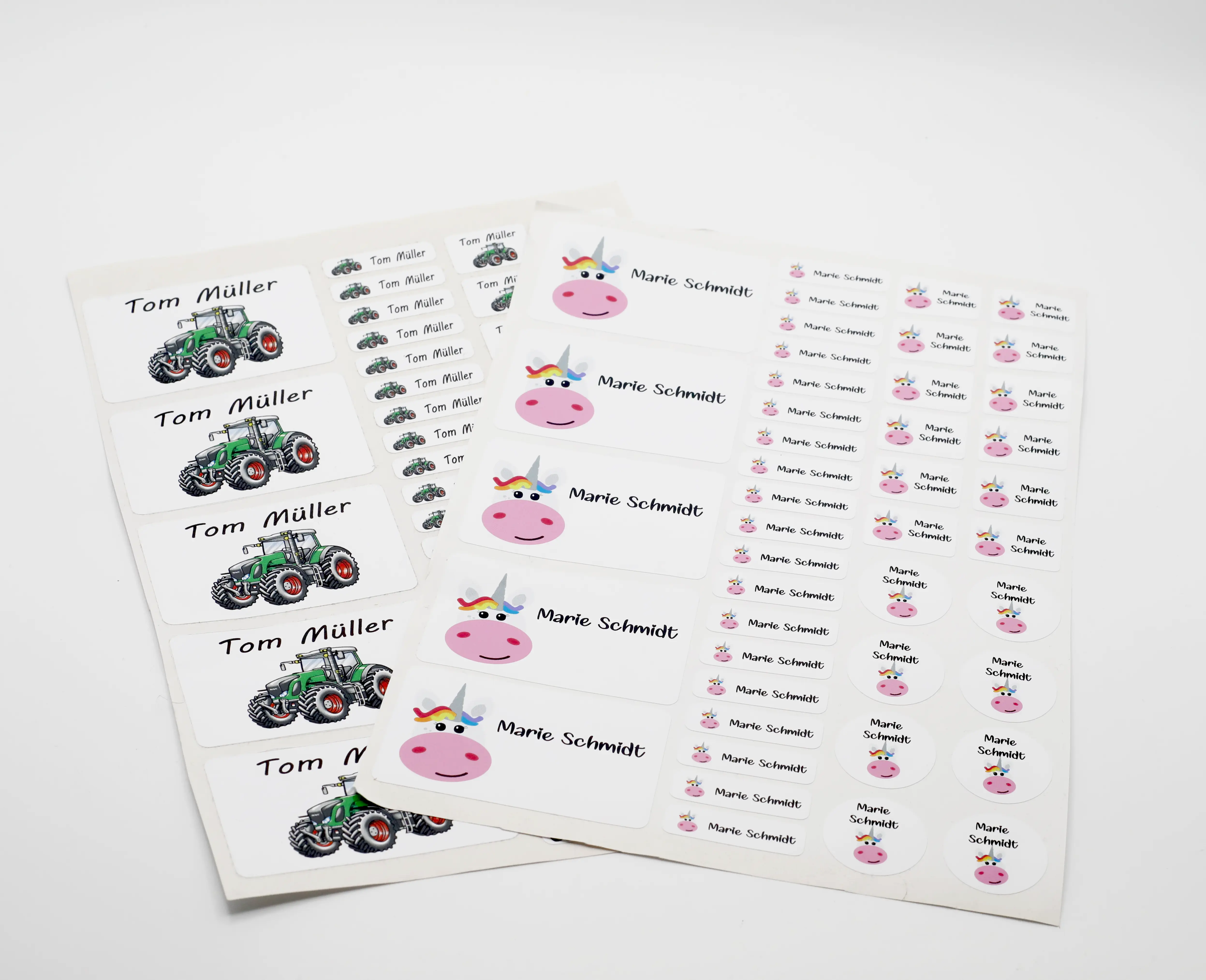 Namensetiketten/Aufkleberbogen auf einem DIN A4 gemischt Namensetiketten/Aufkleberbogen auf einem DIN A4 gemischt