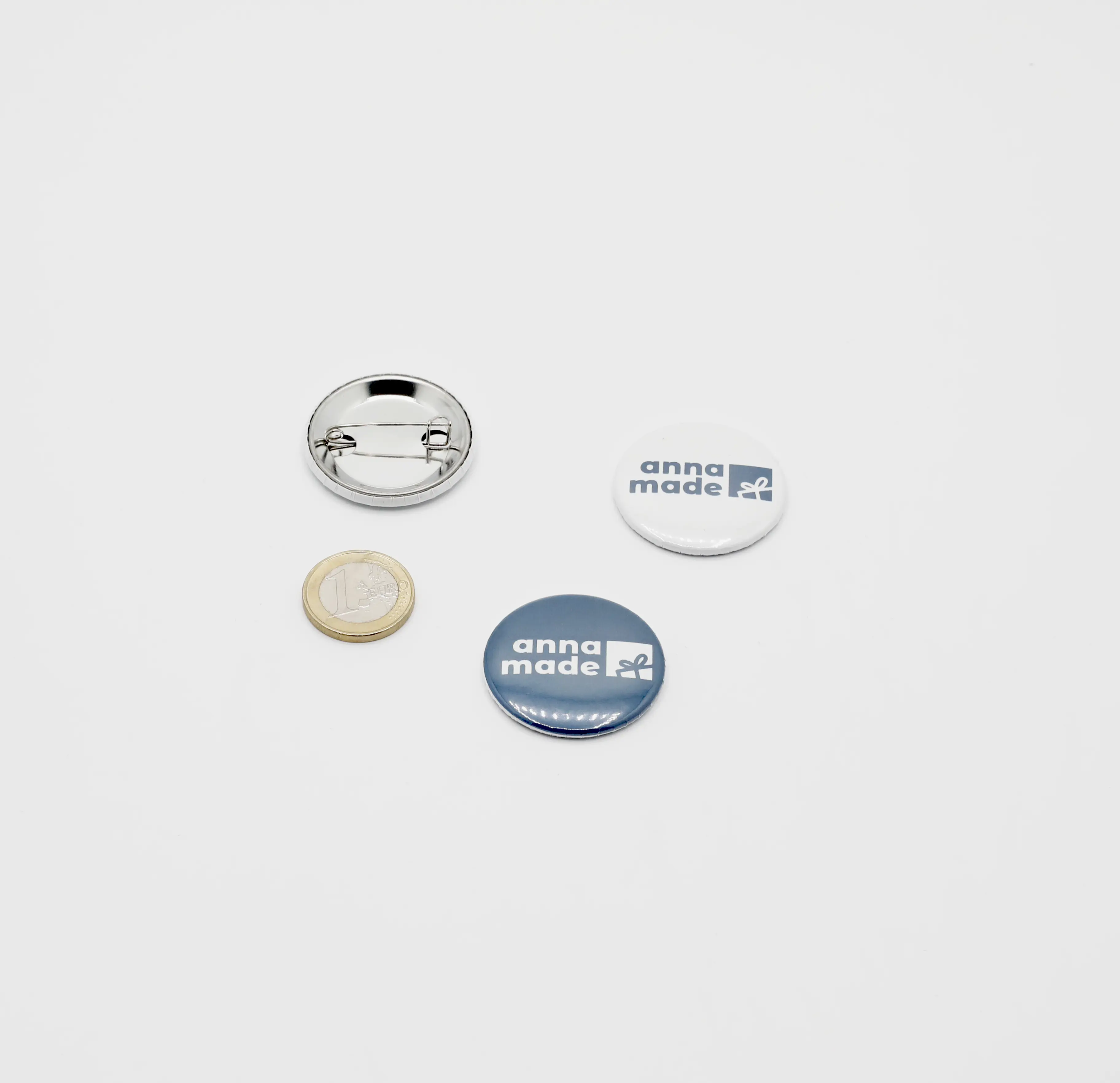 Button 38 mm mit Sicherheitsnadel Button 38 mm mit Sicherheitsnadel