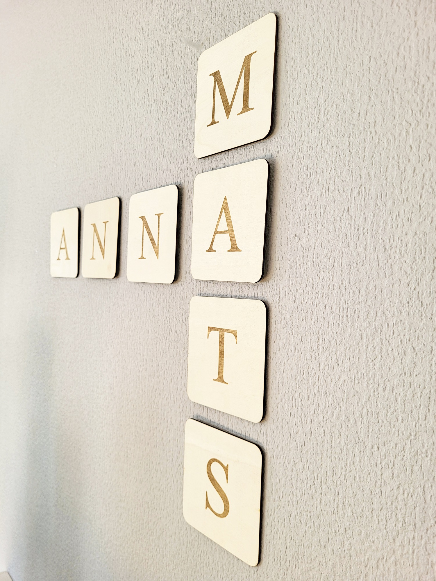 Holz-Buchstaben, Namensschild, Wandschild, Buchstaben aus Holz, Buchstaben für die Wand 10x10 cm