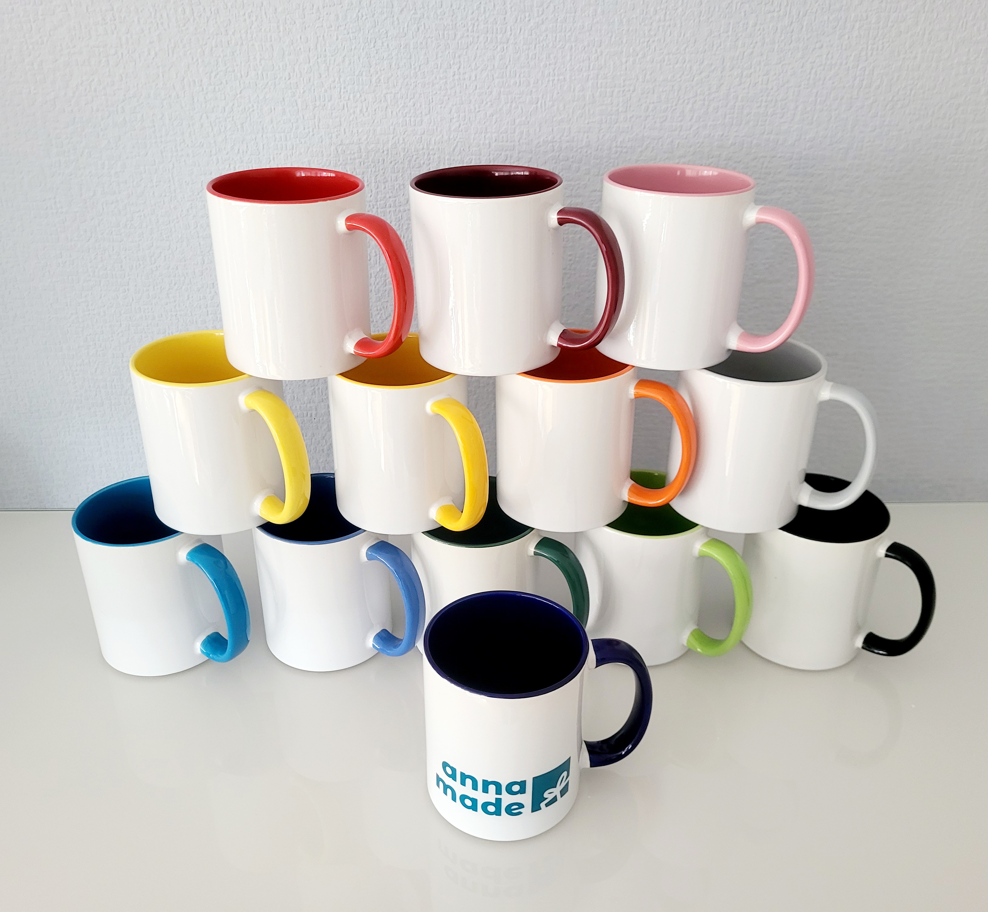 Tasse innen farbig mit passendem Henkel inkl. Druck