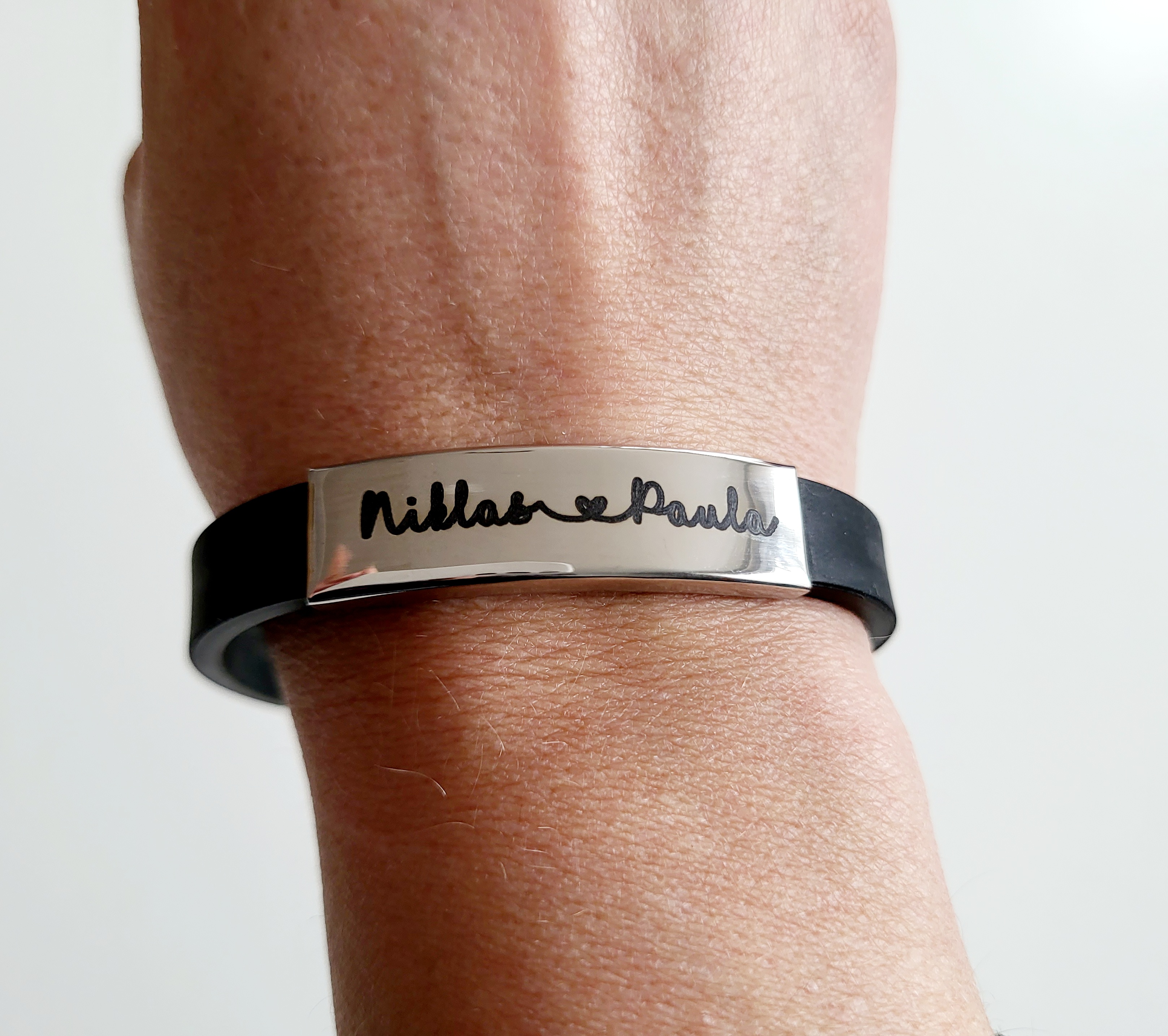 Armband mit Gravur und Verschluss / personalisiertes Armband mit Name oder Datum für Erwachsene / personalisiertes Armband für Allergiker